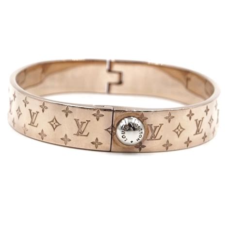 louis vuitton leather bracelet sizing.